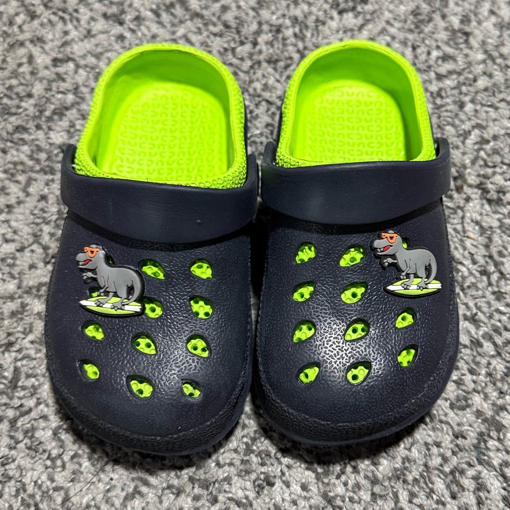 Toddler shoes